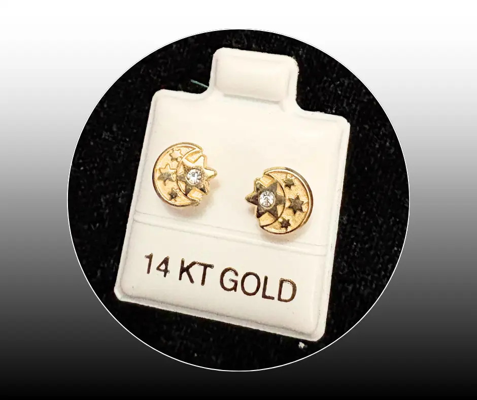 [BRO-383] Broquel_Oro 14K_Luna estrellada con estrella con circonia incrustada