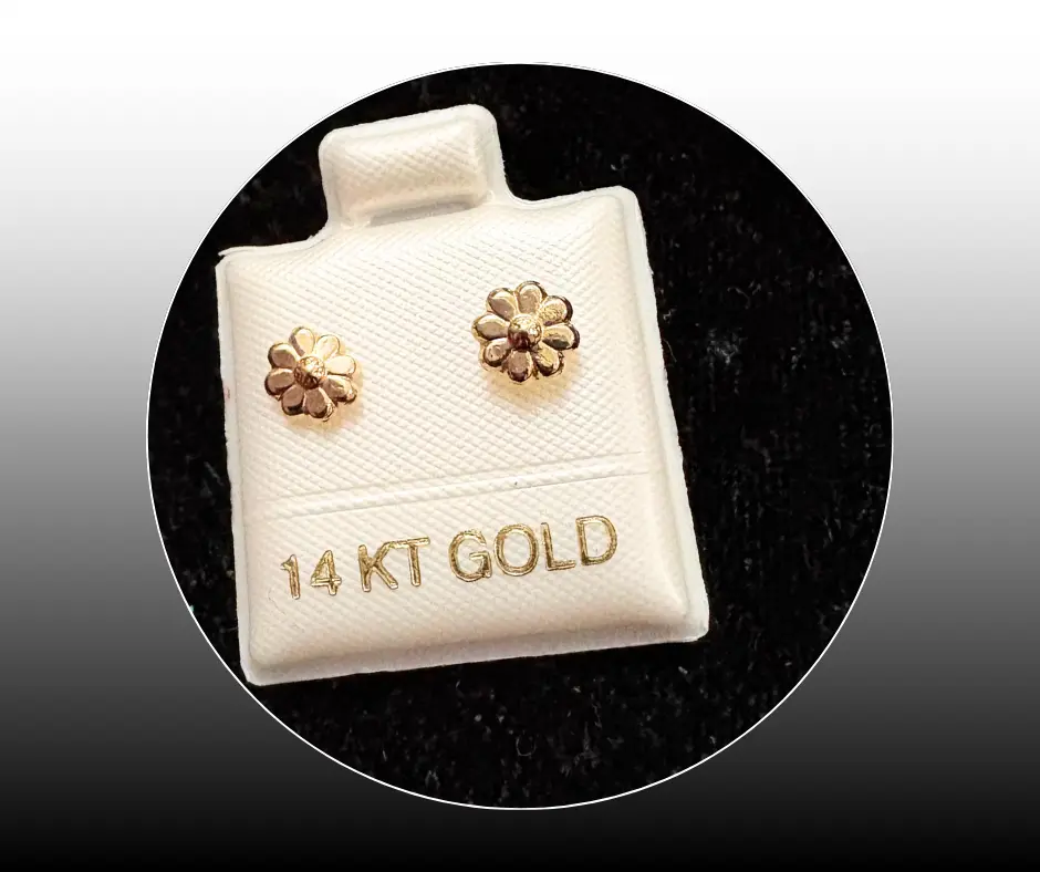 Broquel_Oro 14K_Flor coqueta