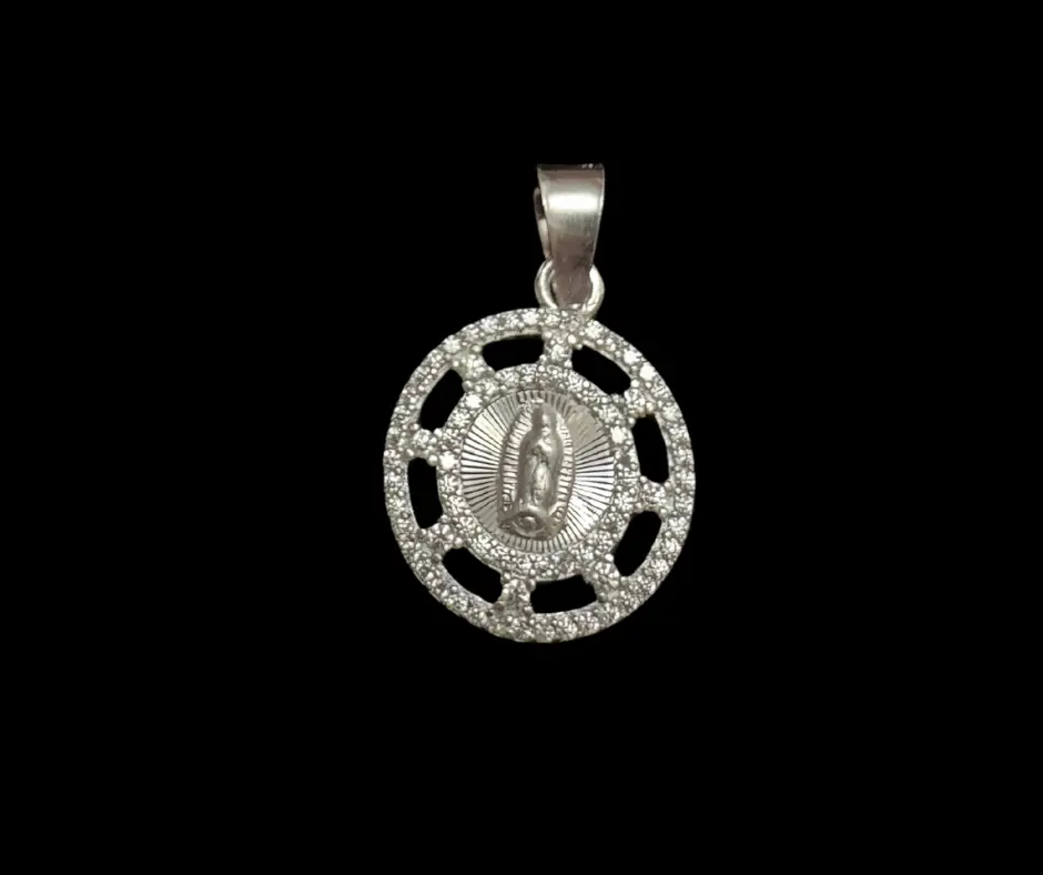 Virgen de Guadalupe_circonia incrustada_timón_ Diámetro 2 cm