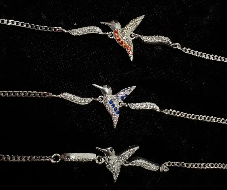 Pulsera colibrí móvil ( 3 colores distintos) tejido cubano liso_18 cm (Blanco)