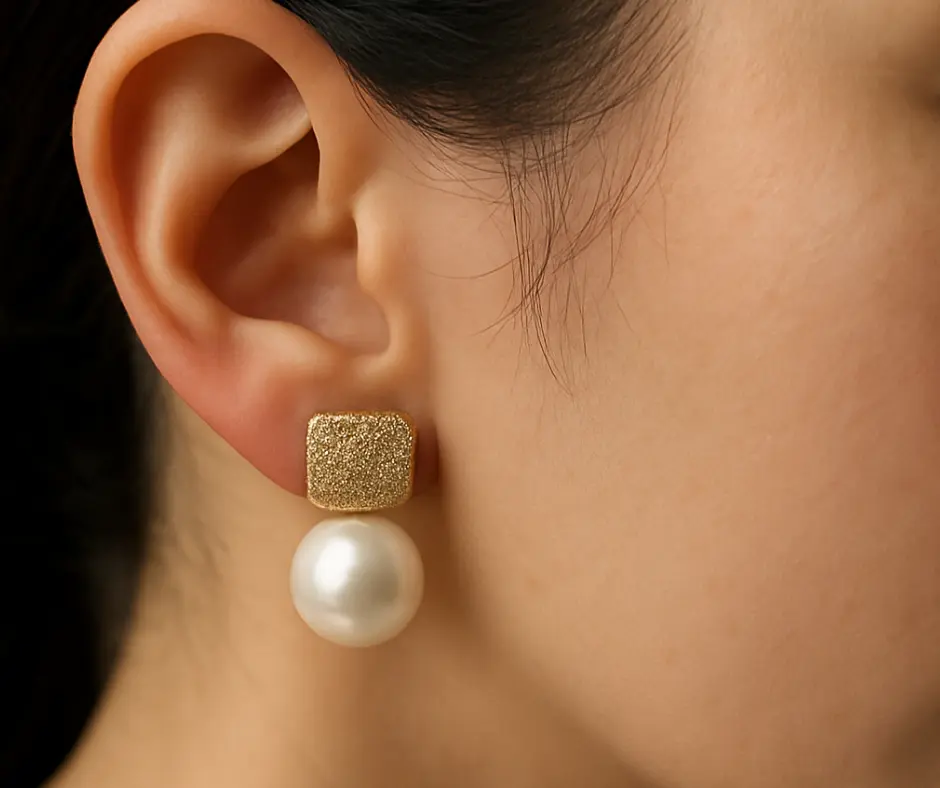 Aretes cuadrado textura con perla