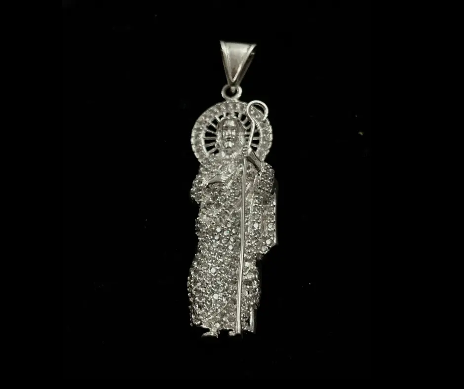 [DIJ-883] Dije circonia incrustada_San Judas_ 6.5 cm_ Blanco