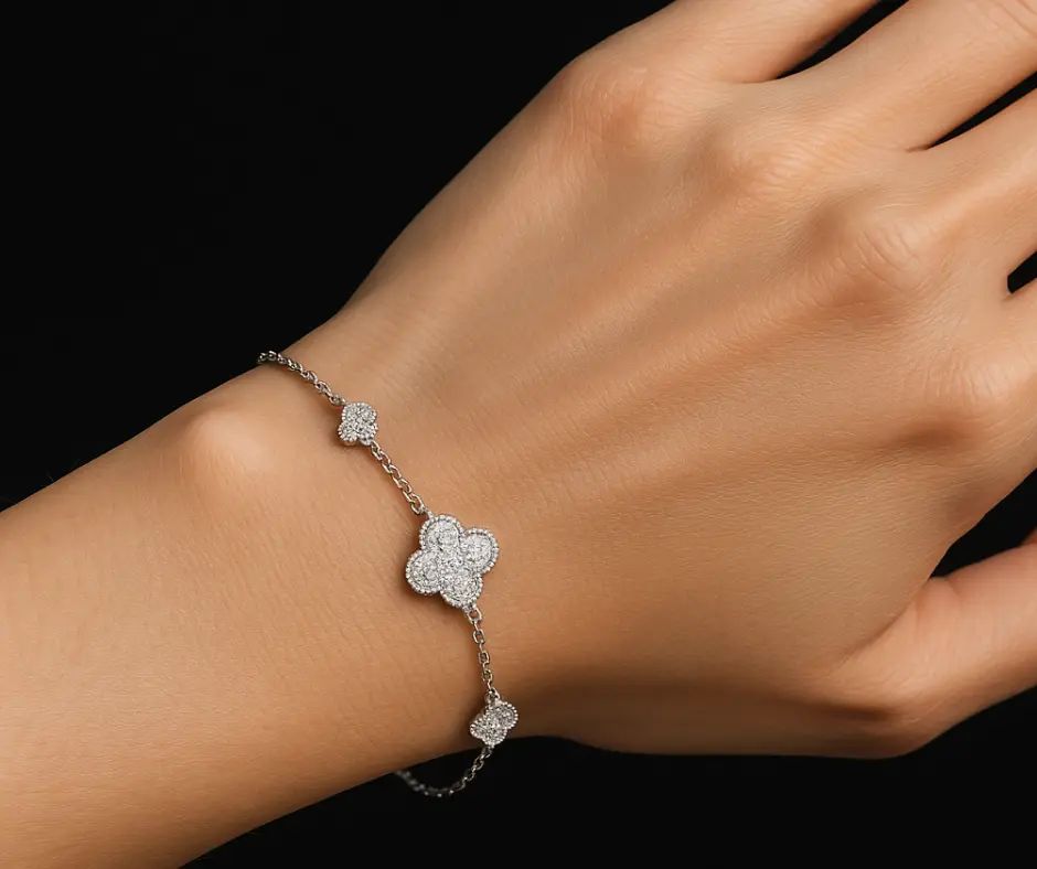 Pulsera circonia incrustada, trébol blanco (ajustable)