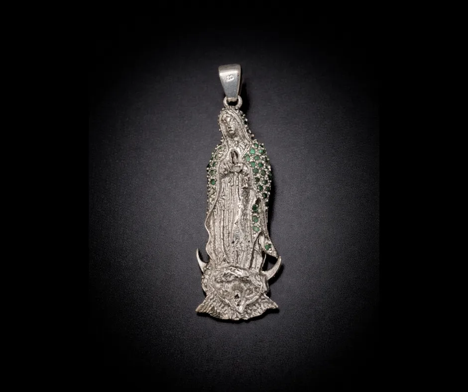 [VIR-1313] Virgen de Guadalupe circonia incrustada verde 6.5 cm
