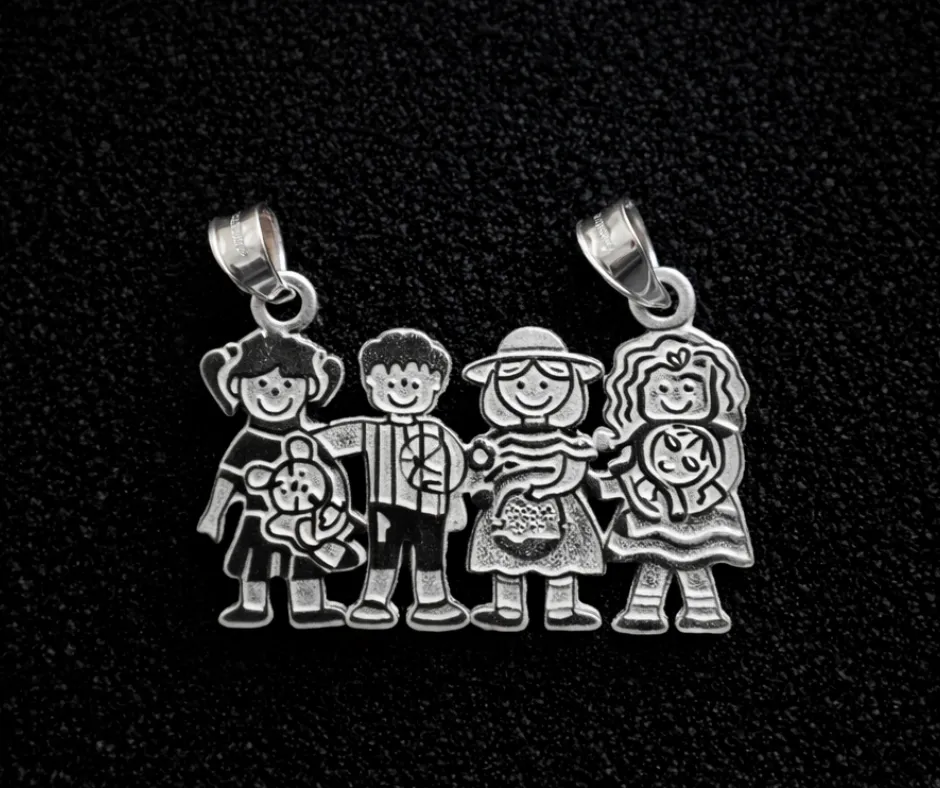 Dije  tres niños y una niña