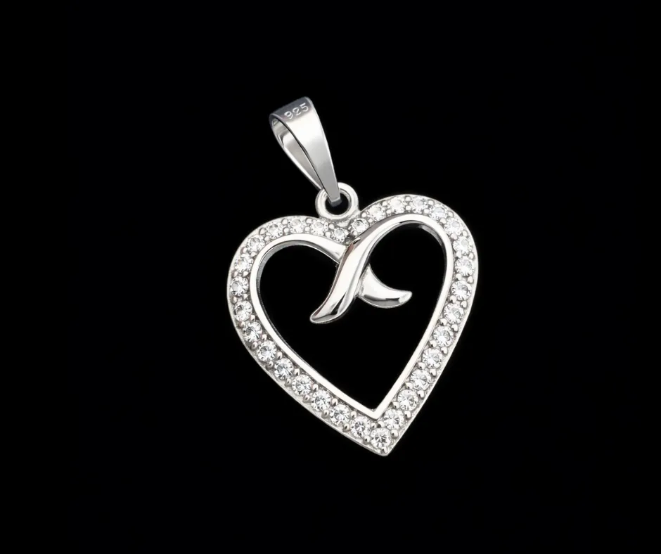 [DIJ-748] Dije Corazón cisne circonia incrustada