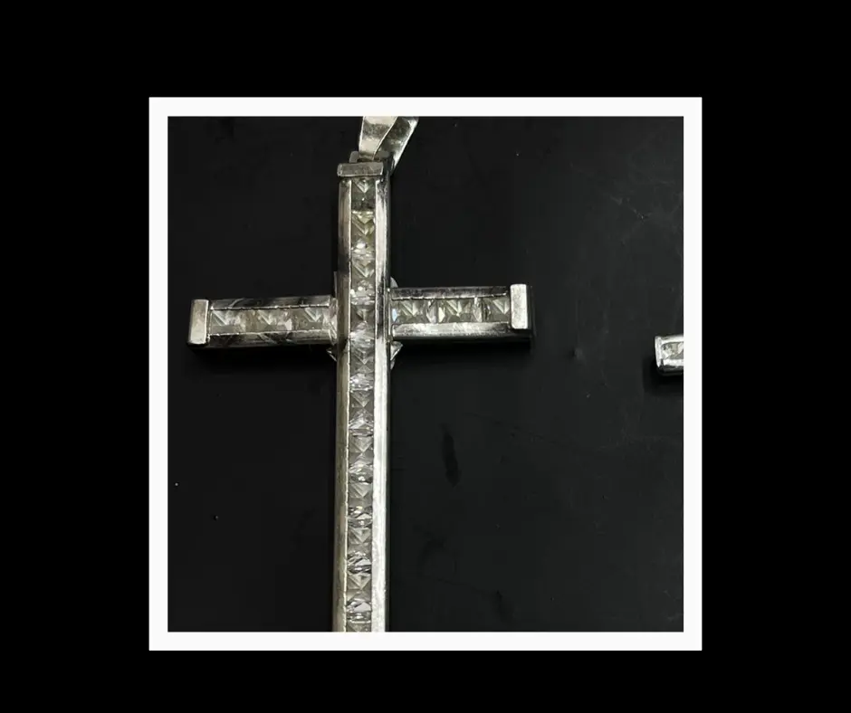 Dije circonia incrustada_ Cruz circonia encapsulada cúbica_ 6 cm 