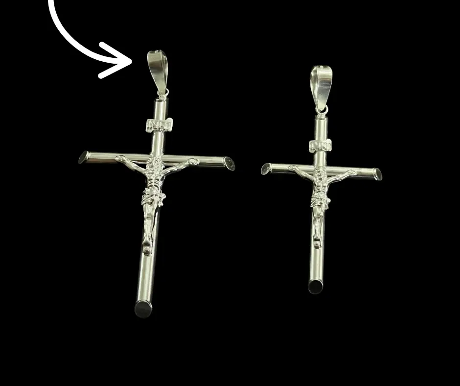 Cruz lisa tubular con cristo_ G_ 7 cm