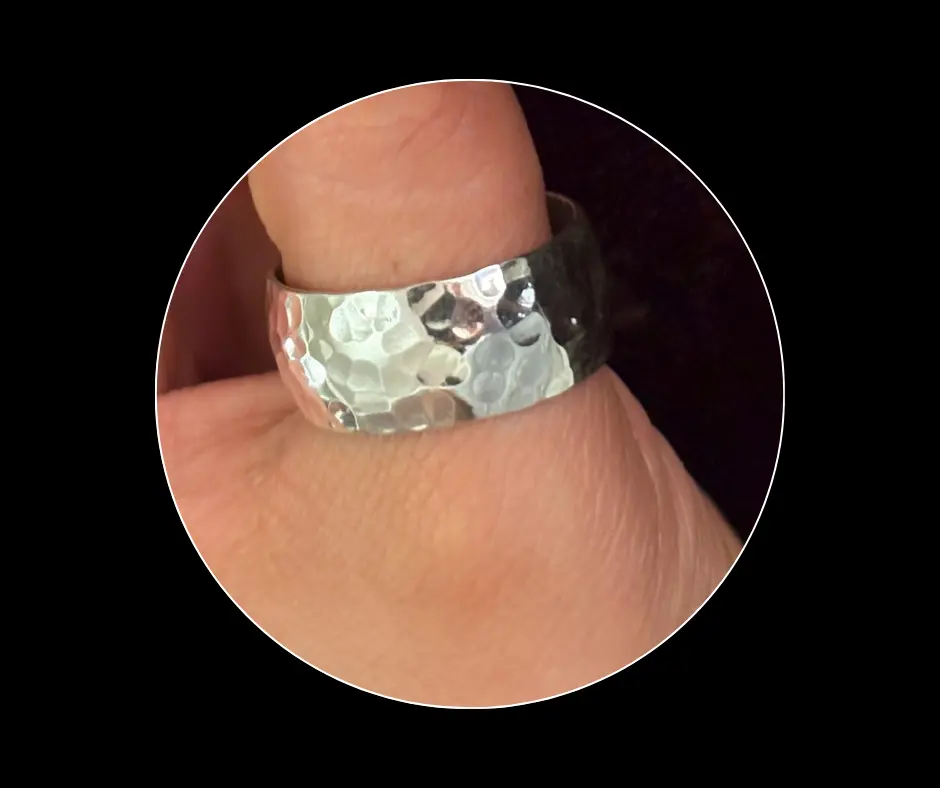 Argolla_martillada ( 4 mm de ancho)