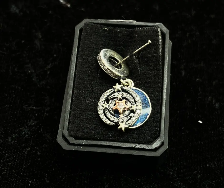 Charm_Galaxia "Love you more than all the stars in the sky"