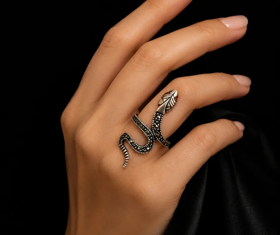 Anillo_Marquesita_Serpiente con ojos rojos (ANI-0175)