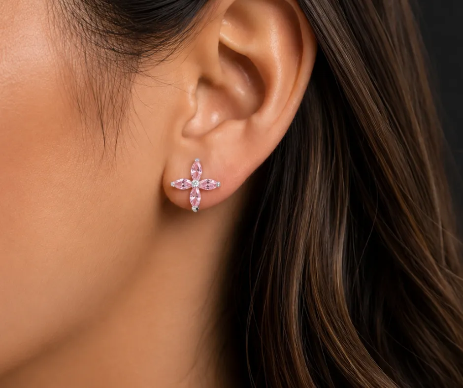 Arete Huggie mariposa cristal (Color a elegir)