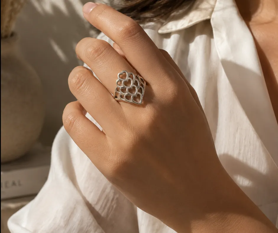 Anillo liso Mándala corazones