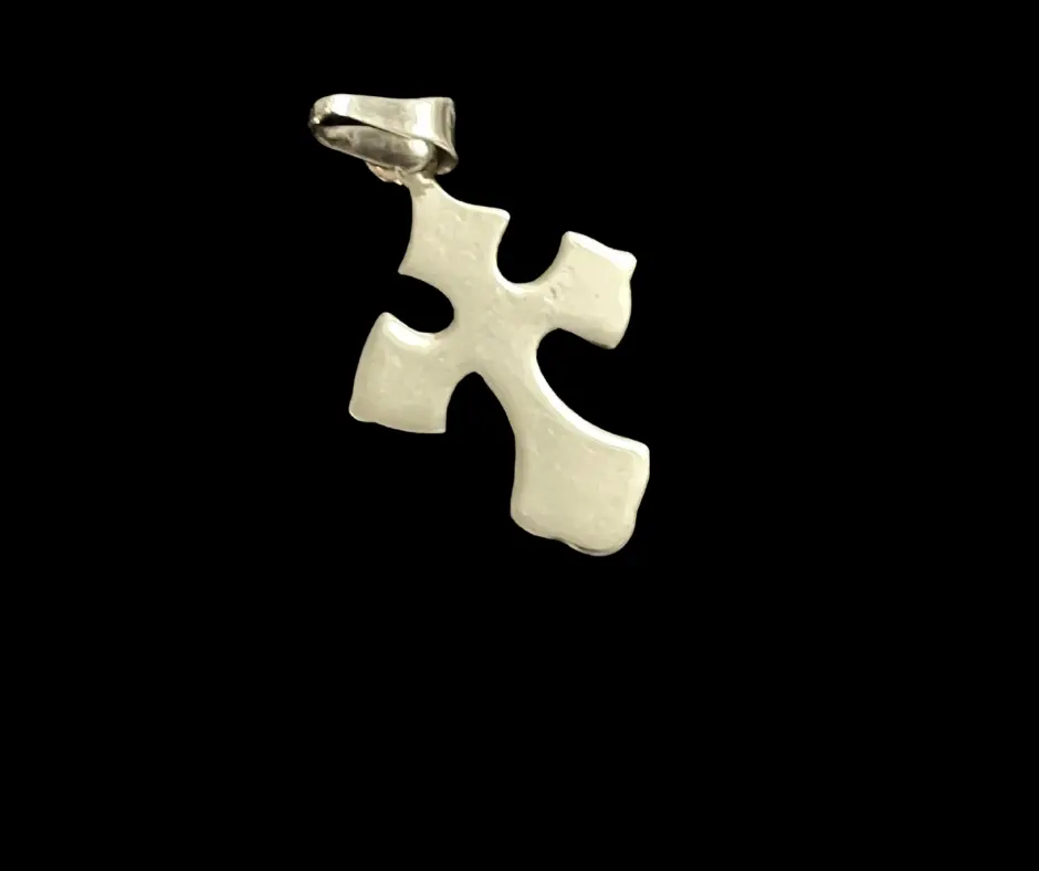 [DIJ-762] Dije Cruz liso_flecha_ coqueta_ 2.5 cm