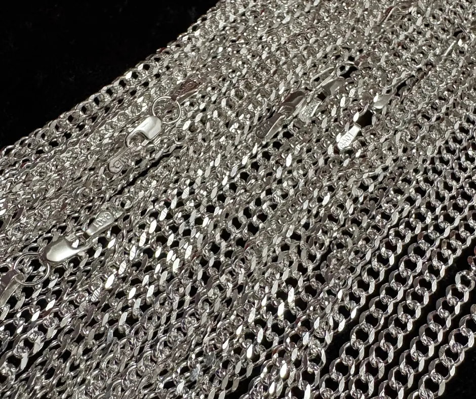 Cadena_Tejido_ Cubano/Barbada_ Diamantada_ 3mm_ 55 cm