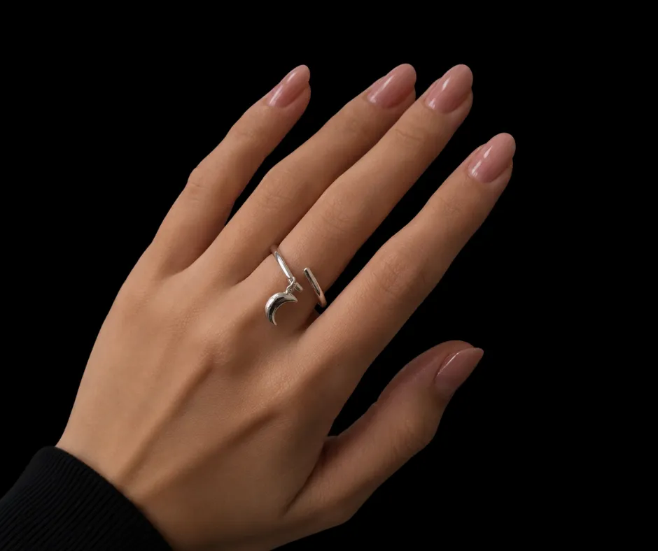 Anillo liso Luna colgante ajustable