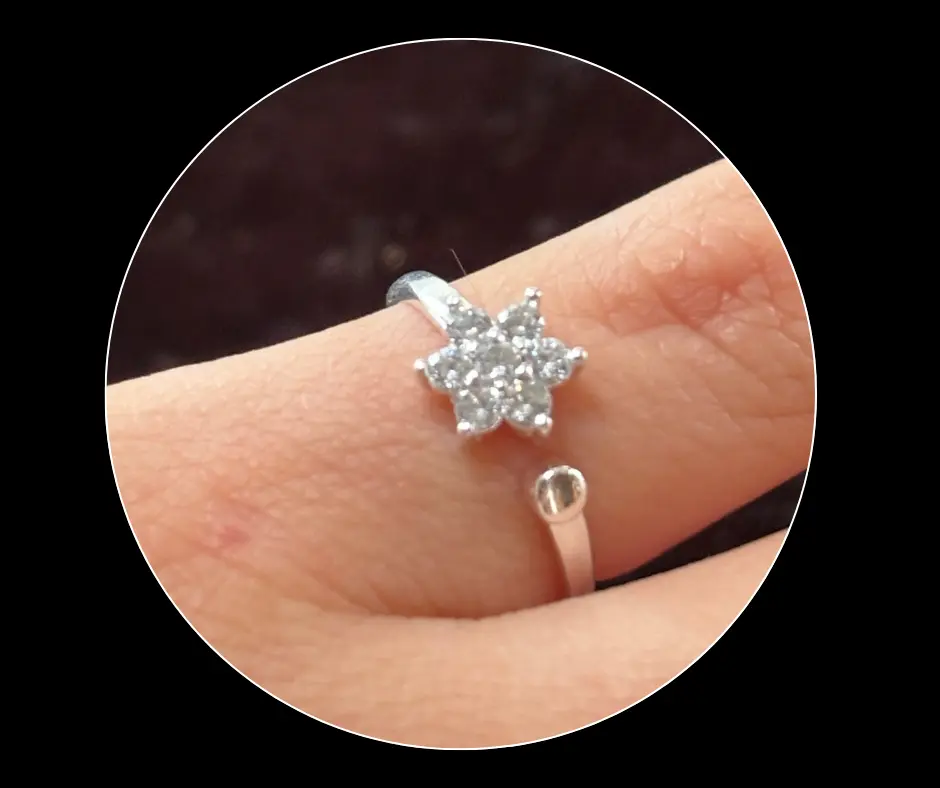 [ANI-114] Anillo_ajustable_meñique_flor_ con circonia