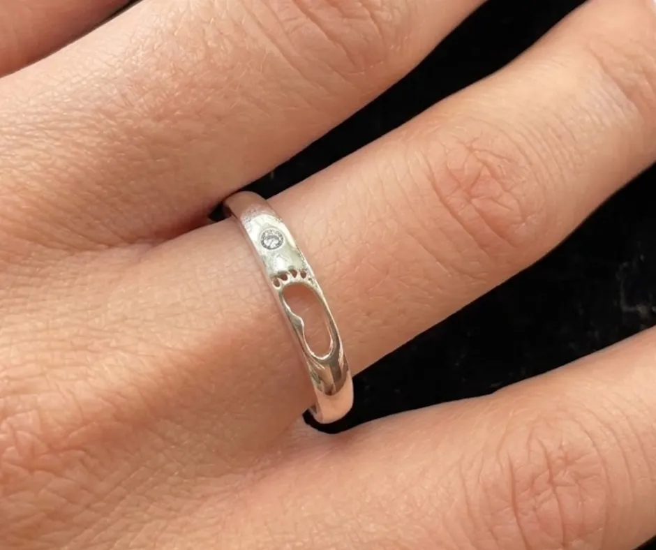 Anillo_argolla_huella de pie (ANI-116)