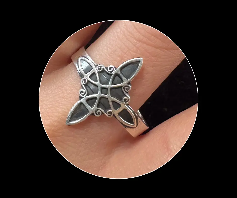 Anillo_liso_nudo de bruja