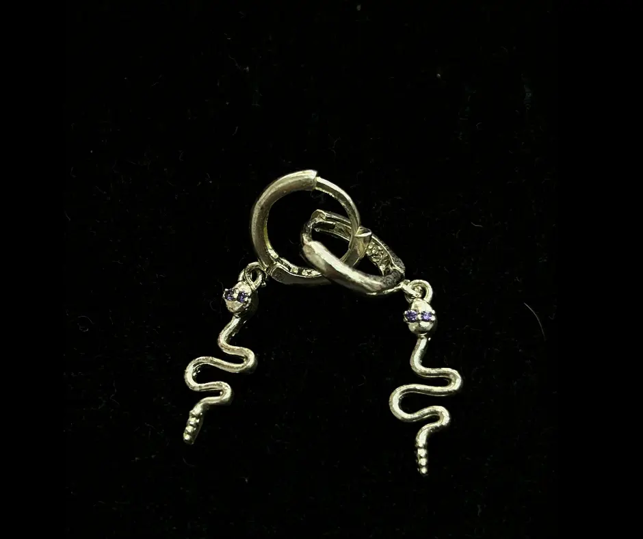 [HUG-989] Huggie_Serpiente ojos con circonia