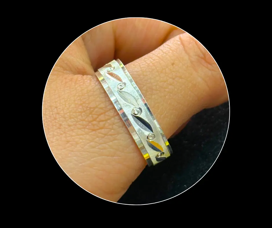 Argolla_diamantada punto en circonia y coma (9 1/2)