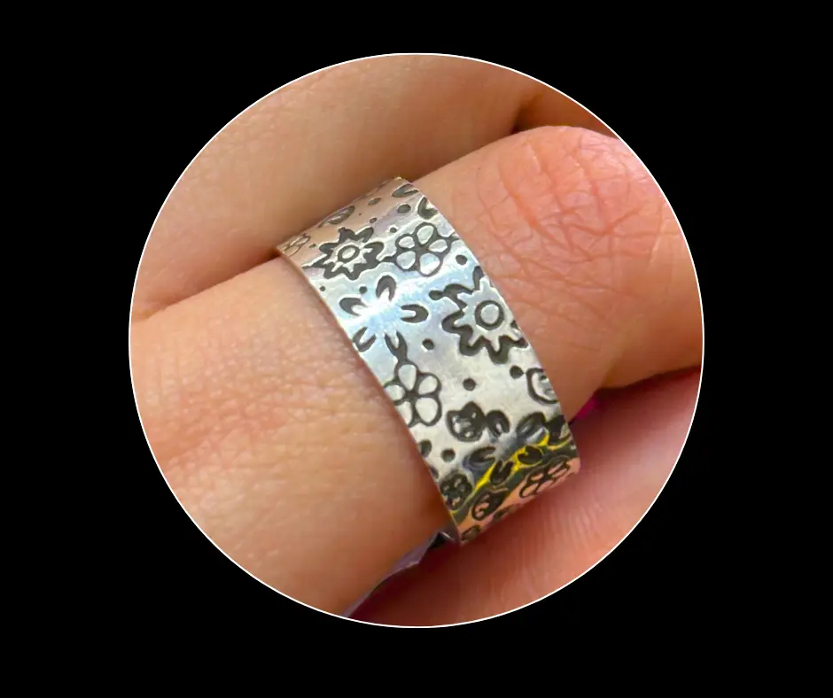 Argolla_tatuaje de flores