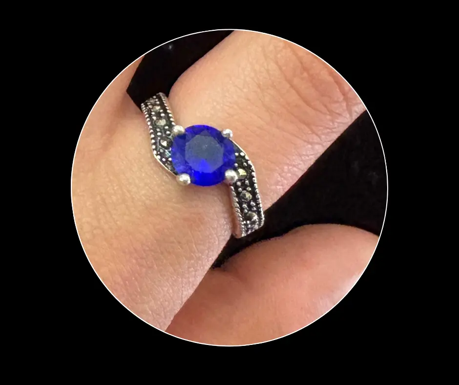 Anillo_Marquesita__Curvas_circonia central (Azul, 8)