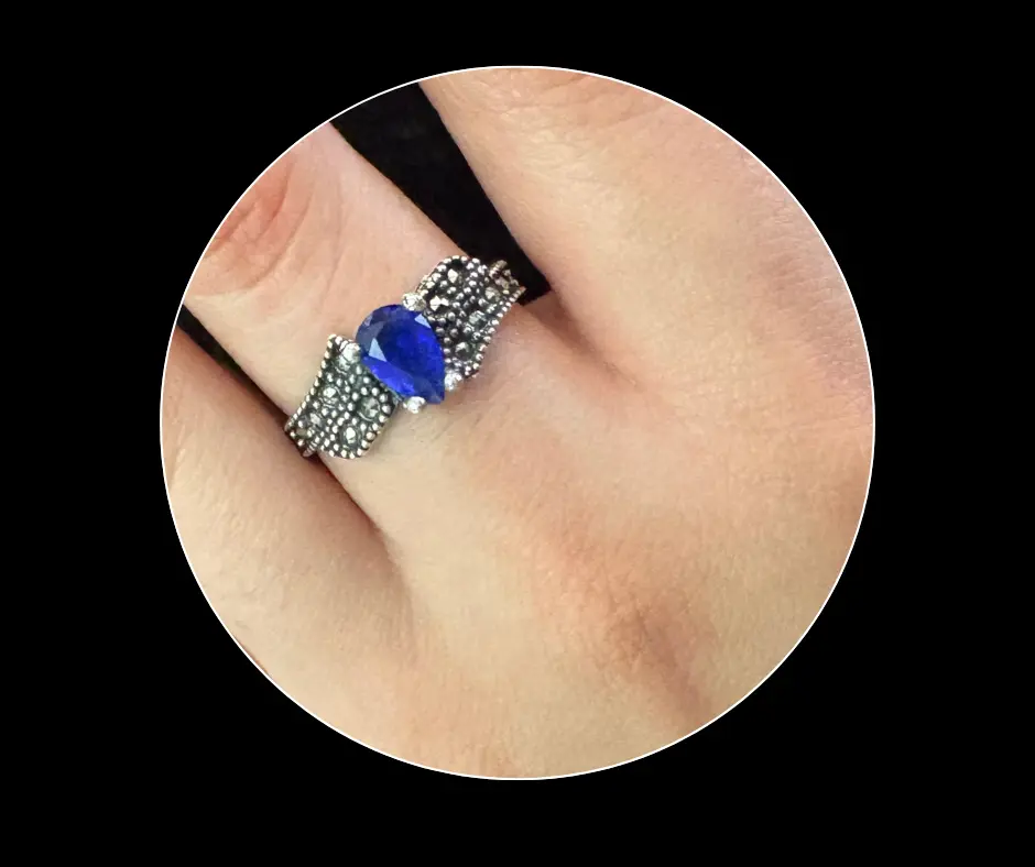 Anillo_Marquesita_Alas con piedra central (Azul, 8)
