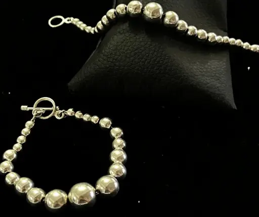 Pulsera_Bolas de plata que disminuyen Ch, 19 cm