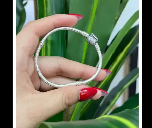 Pandora_ Pulsera cadena de serpiente broche Barril con circonias 21 cm
