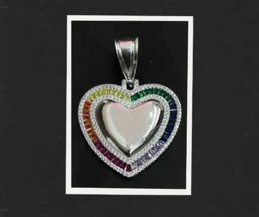 Dije circonia incrustada_ coqueto_ Corazón Multicolor_ "The eras"_ 4 cm