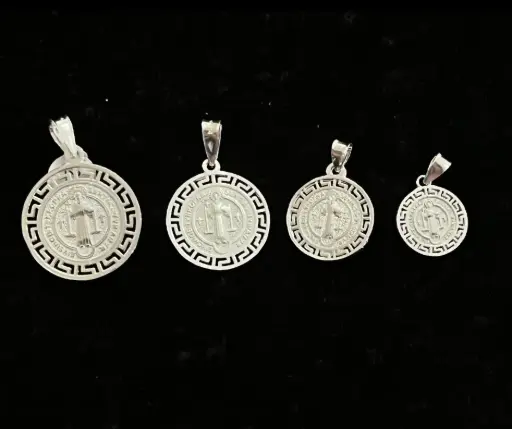 Medalla San Benito_Lujo_tamaño moneda 10 pesos