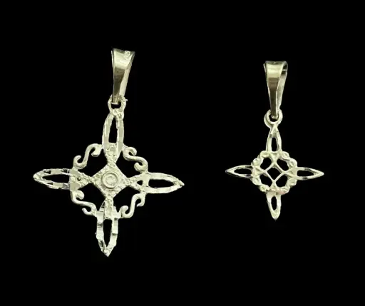 Dije Nudo de Bruja_textura_G_4 cm