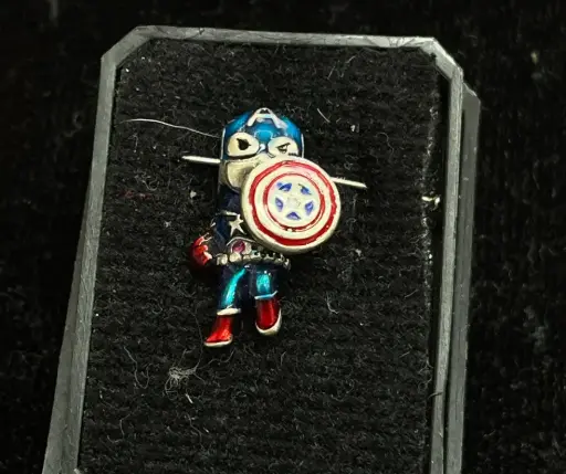 Charm_Capitán América