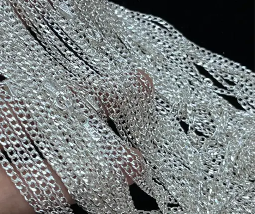 Cadena_Tejido_ Cubano/Barbada_ 2 mm_ 45 cm