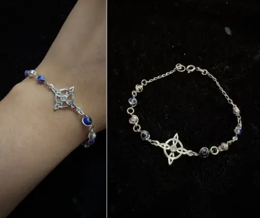 Pulsera  ojo turco azul, bola azucarada y nudo de bruja